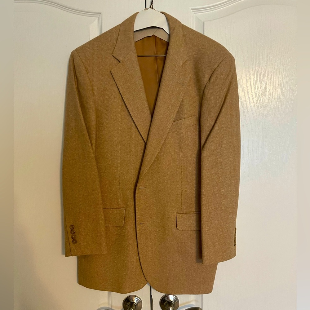 Brooks Brothers Camel Hair blazer. Tan. Size 42